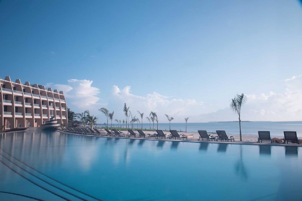 Ramada Resort By Wyndham Дар-эс-Саламе Экстерьер фото