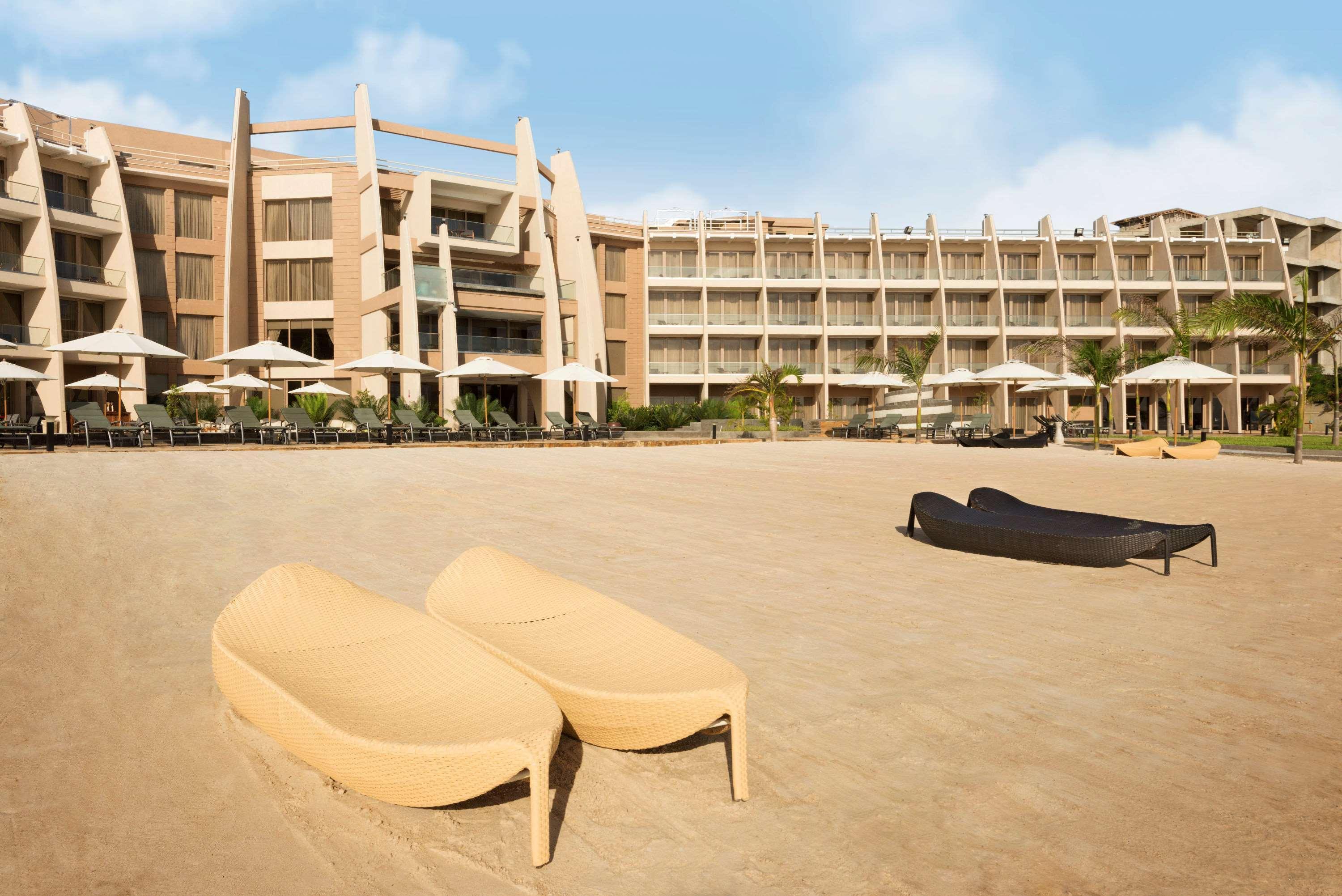 Ramada Resort By Wyndham Дар-эс-Саламе Экстерьер фото